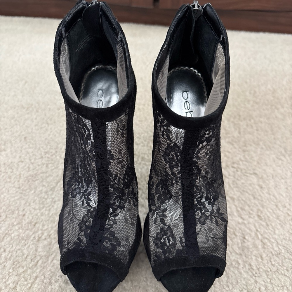 NWOB Bebe Lace Peep-Toe High Heel Ankle Boots - black Olivia SS 5.5 - Picture 2 of 9
